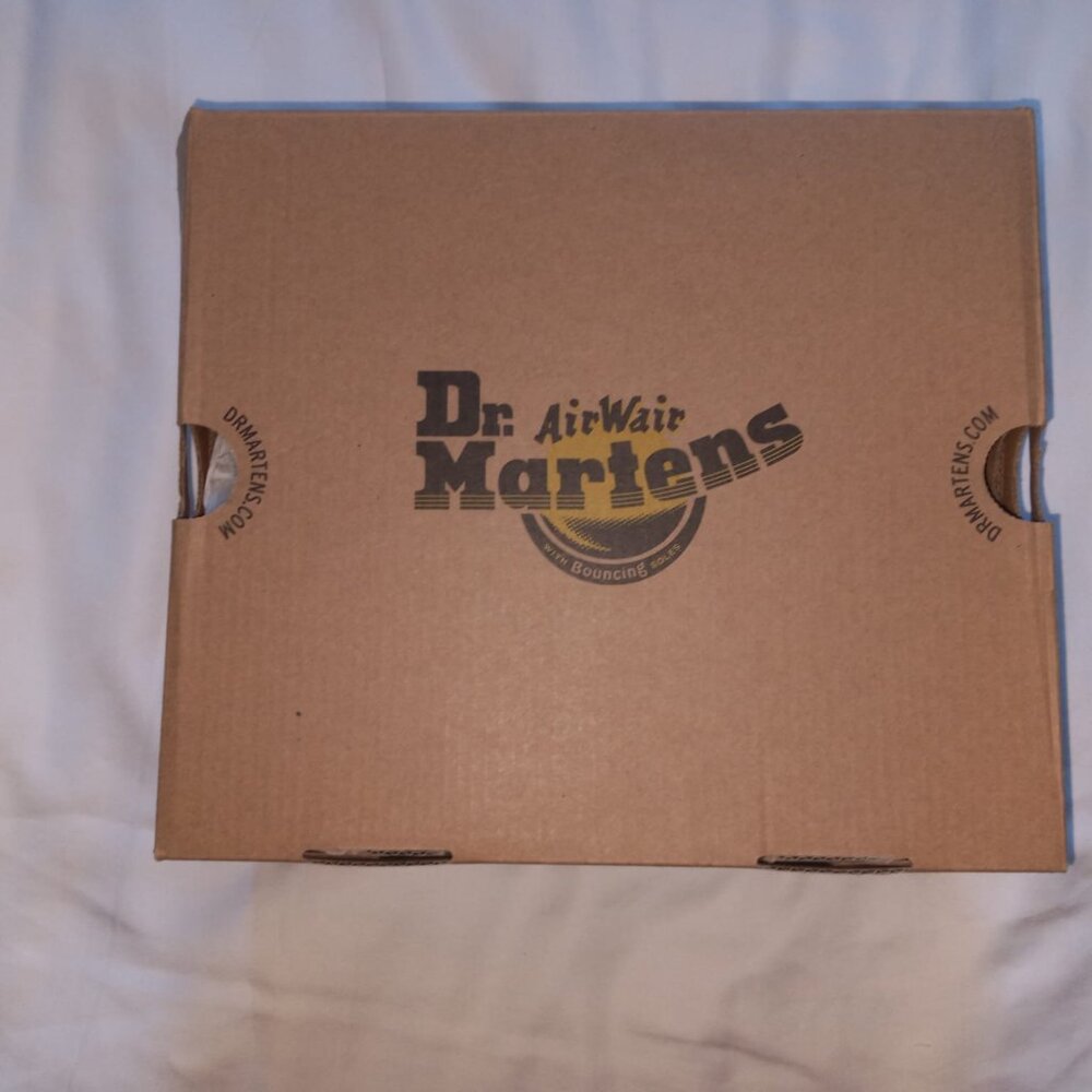 Dr. Martins (Airwaves)